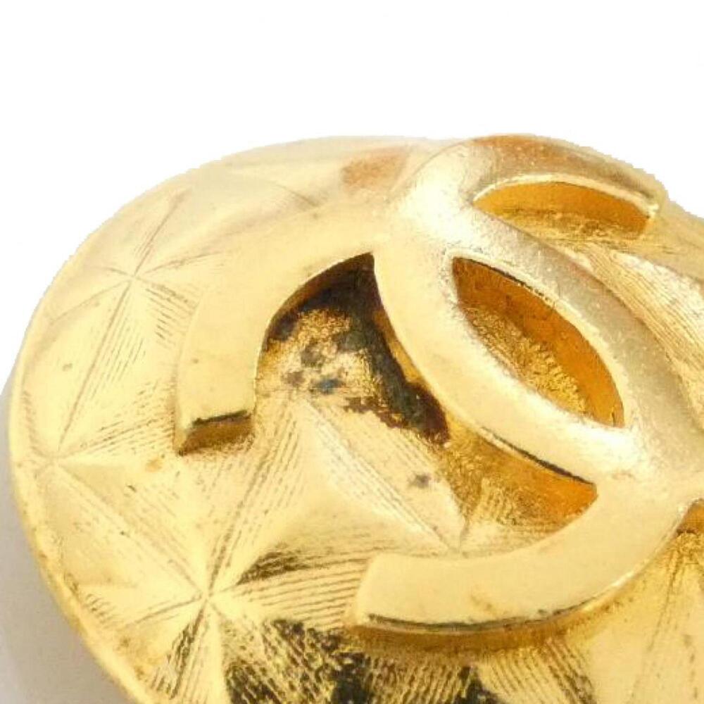 CHANEL Authentic Gold Earrings - Picture 3 of 4
